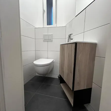 Apartament Dim Monteurzimmer &